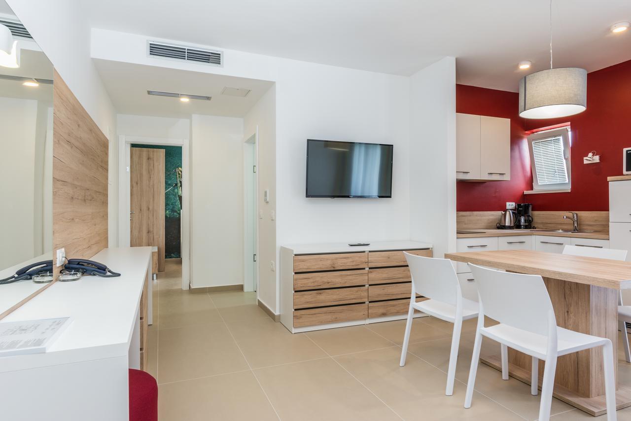 Apartments Vila 4M Ražanac Exteriér fotografie