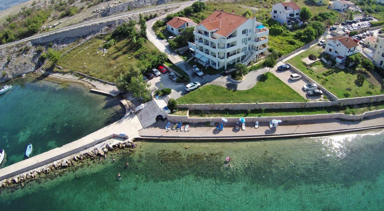 Apartments Vila 4M Ražanac Exteriér fotografie